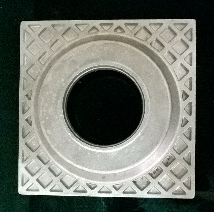 pheu-thoat-san-nuoc-hbk-duc-tu-inox-sus-304