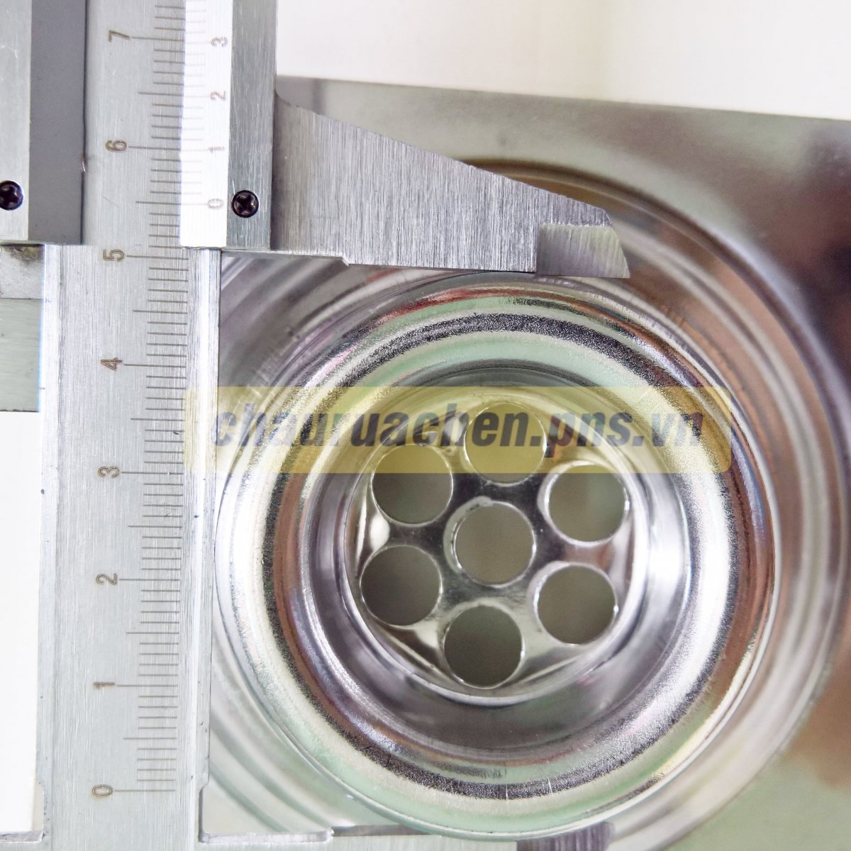 pheu-thoat-san-kelas-inox-304-100x100-d60