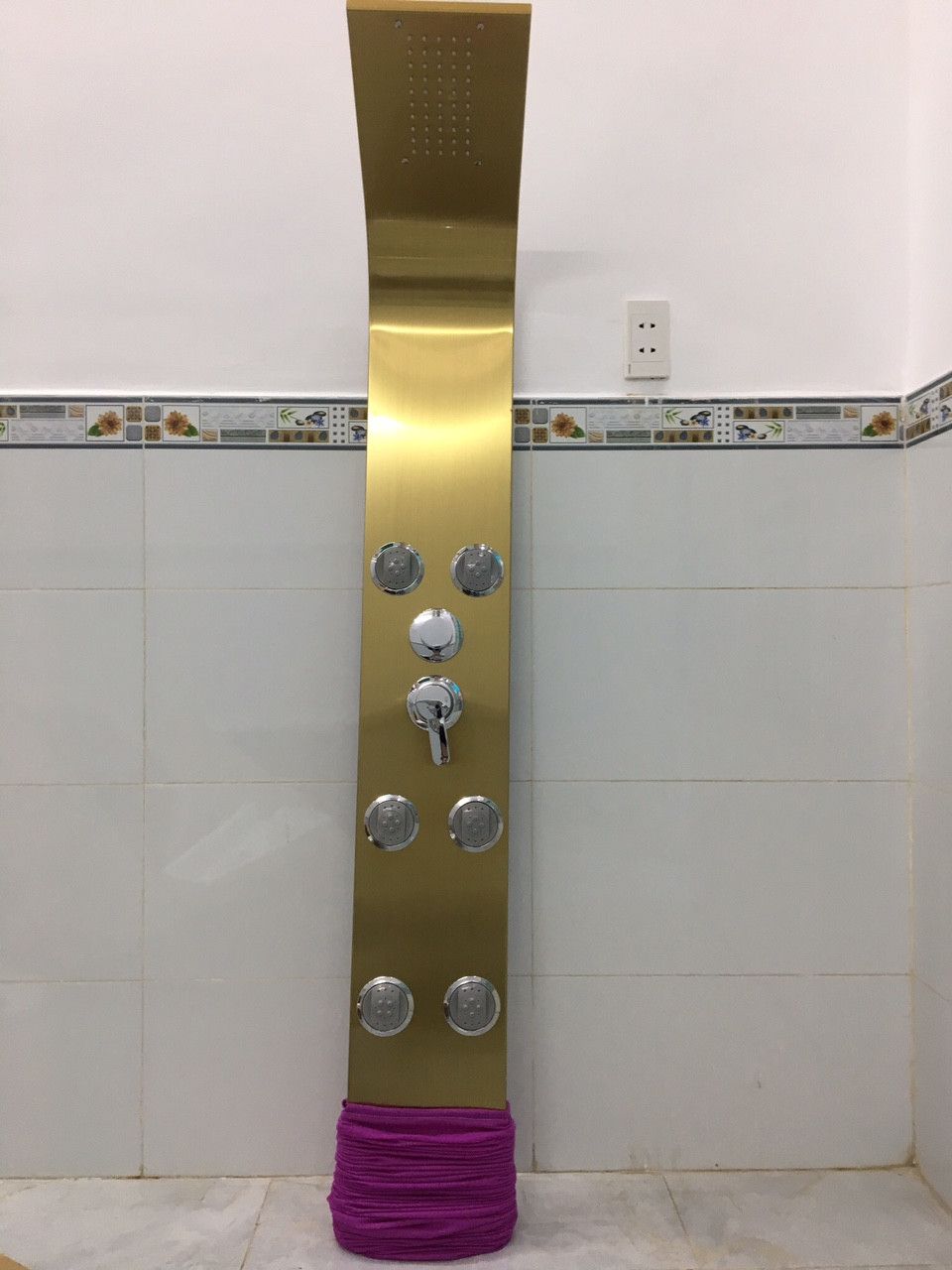 sen-thuyen-tam-dung-massage-inox-304-gia-re