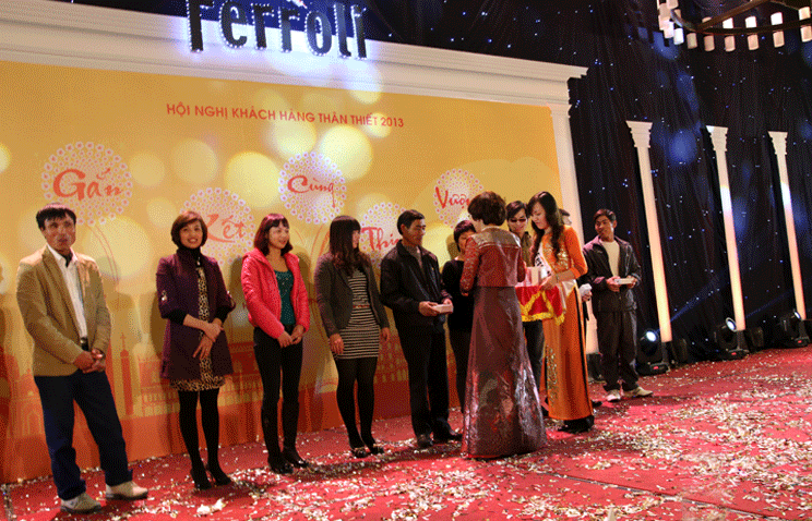Ferroli tri an khach hang