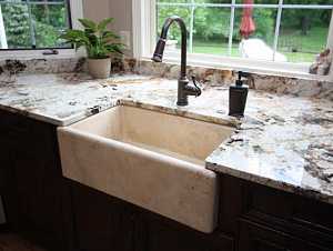 nhung-luu-y-khi-su-dung-chau-rua-chen-bang-da